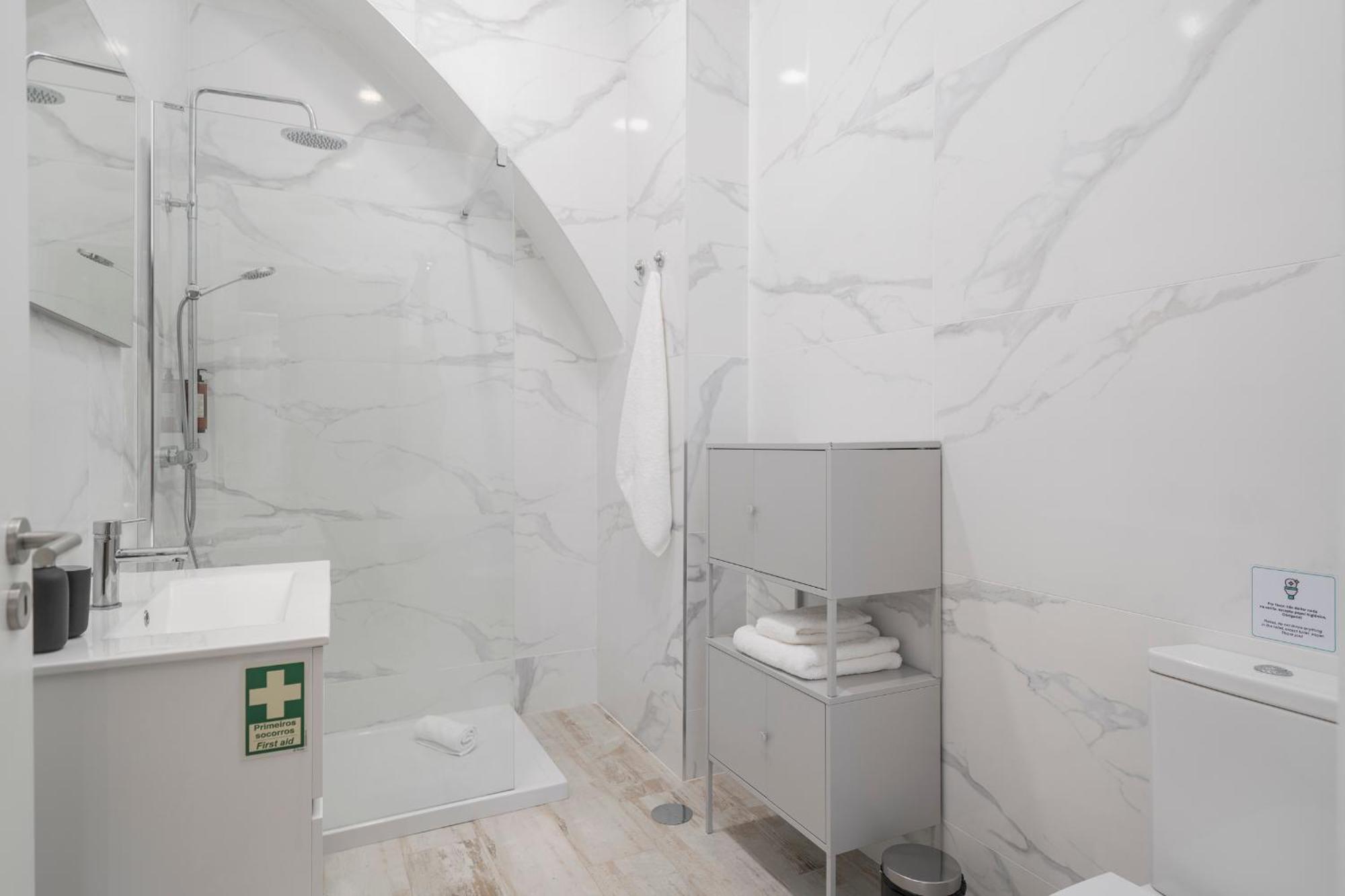Tanoeiros Residence By An Island Apart ฟุงชาล ภายนอก รูปภาพ
